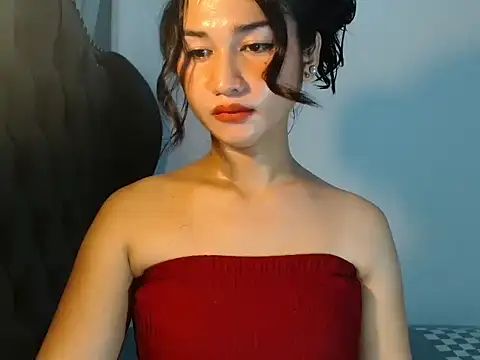 Snapshot of lava_lux chatting on 06/23/26, 04:21 lava lux online show from 06/23/26, 04:21