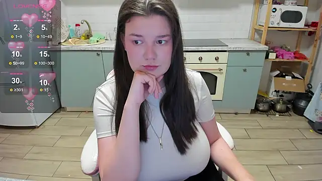 Snapshot of LinaElasm chatting on 03/25/26, 11:11 LinaElasm online show from 03/25/26, 11:11