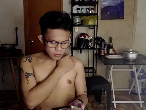 Snapshot of twink_asianbunny chatting on 03/10/26, 02:44 twink asianbunny online show from 03/10/26, 02:44
