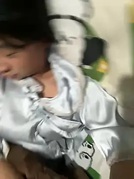 Linbi135 online show from 04/29/26, 02:43