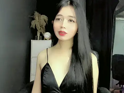 Snapshot of LexiLove chatting on 09/21/25, 10:06 LexiLove online show from 09/21/25, 10:06