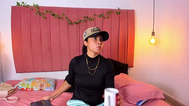 ana foxi online show from 06/25/26, 10:25
