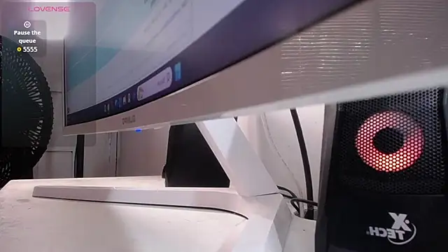 Snapshot of deivid_parker chatting on 09/24/25, 02:09 deivid parker online show from 09/24/25, 02:09