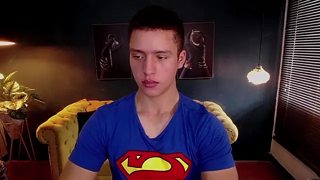 Snapshot of deivid_parker chatting on 10/16/25, 02:07 deivid parker online show from 10/16/25, 02:07