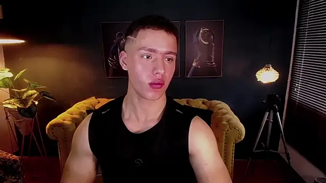 Snapshot of deivid_parker chatting on 10/25/25, 01:40 deivid parker online show from 10/25/25, 01:40