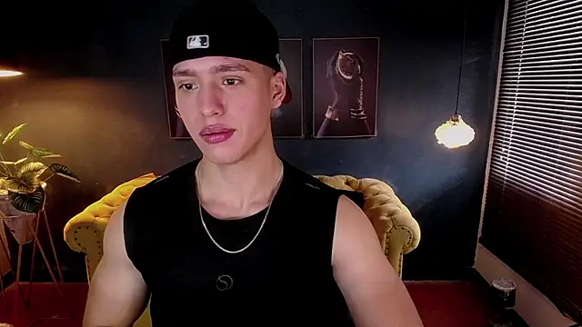 Snapshot of deivid_parker chatting on 11/25/25, 01:44 deivid parker online show from 11/25/25, 01:44