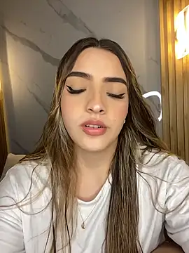 KYLIE JONES6 online show from 10/27/25, 03:10