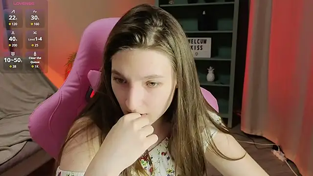 Mia Myles online show from 11/11/25, 10:15