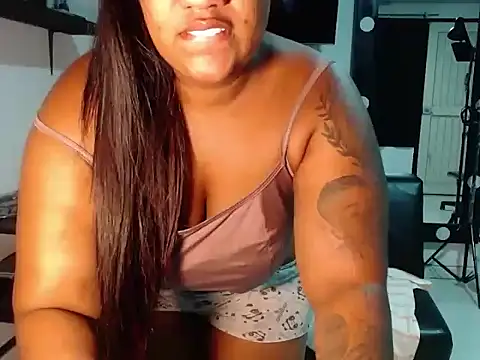 Snapshot of Sam_Blue chatting on 02/17/26, 10:45 Sam Blue online show from 02/17/26, 10:45