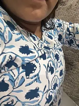 sexyriya     online show from 09/21/25, 05:36