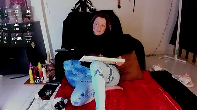 angierot2025 online show from 11/19/25, 12:10