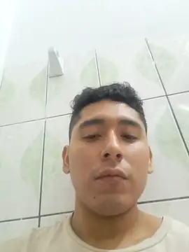 Snapshot of marcoshotsex chatting on 09/10/25, 02:22 marcoshotsex online show from 09/10/25, 02:22