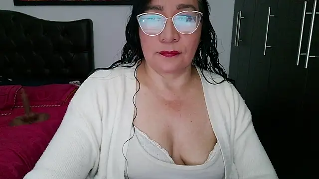 Snapshot of Grace_mature_milf chatting on 06/15/26, 10:06 Grace mature milf online show from 06/15/26, 10:06