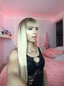 Snapshot of annie_thomson00 chatting on 01/16/26, 01:31 annie thomson00 online show from 01/16/26, 01:31