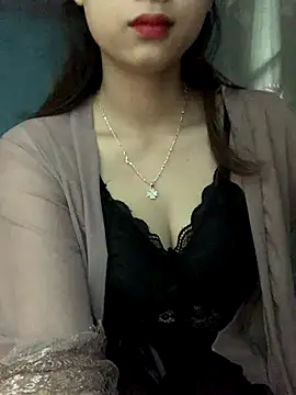 Snapshot of Zika_23 chatting on 12/17/25, 04:40 Zika 23 online show from 12/17/25, 04:40