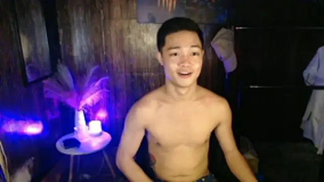 Snapshot of hotzachery chatting on 12/01/25, 06:40 hotzachery online show from 12/01/25, 06:40