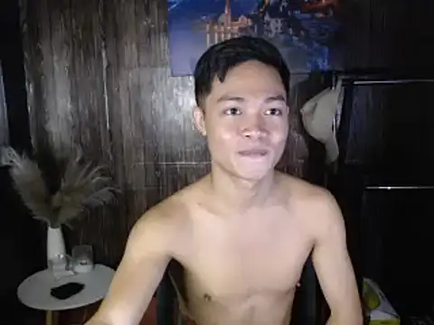 Snapshot of hotzachery chatting on 12/19/25, 04:19 hotzachery online show from 12/19/25, 04:19