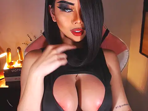 Snapshot of KarlaFrost chatting on 11/23/25, 05:46 KarlaFrost online show from 11/23/25, 05:46