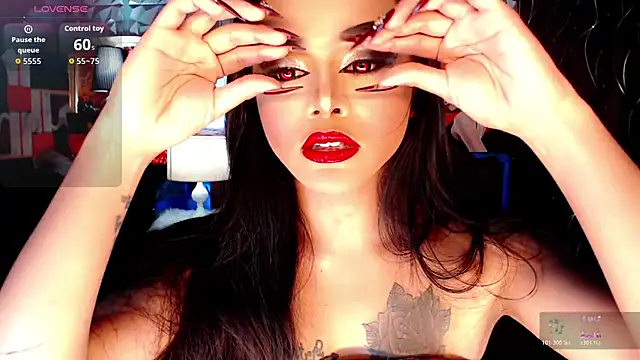 Snapshot of Asiansignificantxx chatting on 12/15/25, 01:59 Asiansignificantxx online show from 12/15/25, 01:59