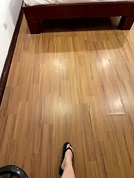 Meii-meyy online show from 10/21/25, 07:03