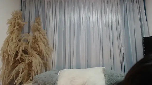 Alhana-miller online show from 11/01/25, 12:40