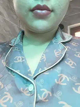 -Luxury online show from 02/28/26, 01:06