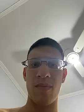 safadezanunes2 online show from 10/28/25, 08:33