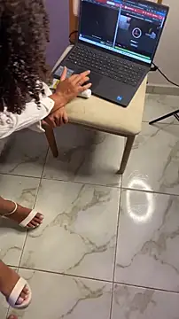 GoddessFreeIvy online show from 12/20/25, 01:12