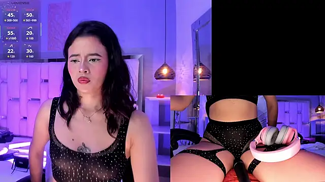 Snapshot of EvelynLips_ chatting on 09/24/25, 03:21 EvelynLips online show from 09/24/25, 03:21