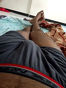 Snapshot of shreyas79 chatting on 09/20/25, 10:27 shreyas79 online show from 09/20/25, 10:27