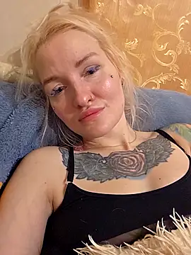 KateMonroe online show from 04/25/26, 10:07