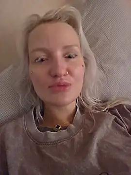 Snapshot of KateMonroe chatting on 07/25/26, 07:50 KateMonroe online show from 07/25/26, 07:50