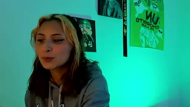 melissa noirr online show from 11/19/25, 05:13