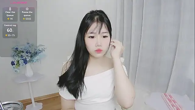 Snapshot of -Rose-Lucky- chatting on 09/26/25, 01:20 -Rose-Lucky- online show from 09/26/25, 01:20