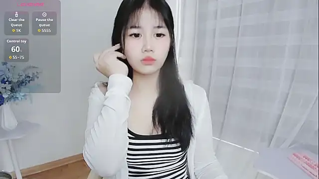 Snapshot of -Rose-Lucky- chatting on 10/01/25, 01:22 -Rose-Lucky- online show from 10/01/25, 01:22