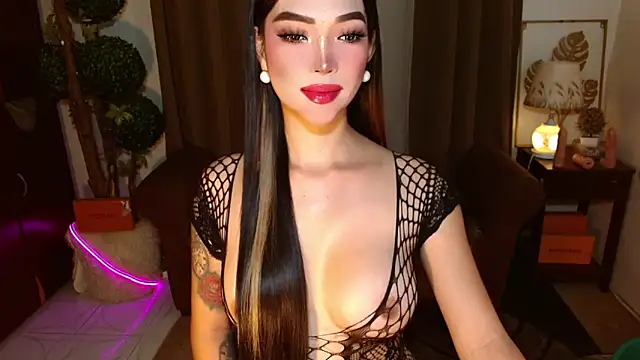Snapshot of MouthWatering_Ayesha chatting on 04/27/26, 02:20 MouthWatering Ayesha online show from 04/27/26, 02:20