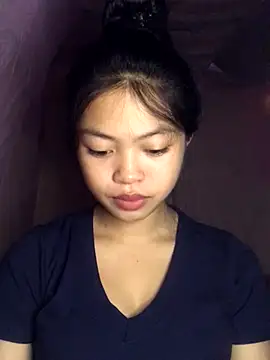 Snapshot of Thy00__ chatting on 10/08/25, 01:58 Thy00 online show from 10/08/25, 01:58