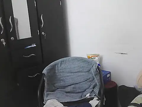 morenocabro10 online show from 02/01/26, 08:24