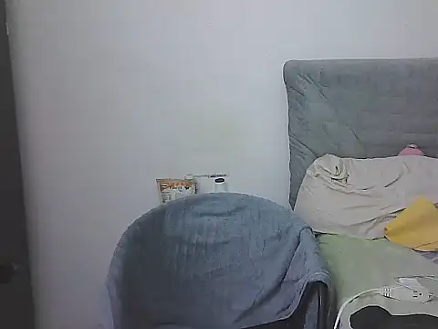 Snapshot of morenocabro10 chatting on 05/06/26, 11:32 morenocabro10 online show from 05/06/26, 11:32