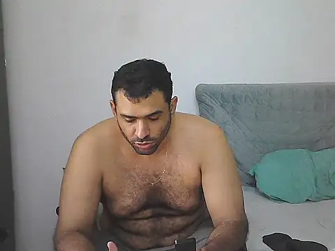 Snapshot of morenocabro10 chatting on 06/03/26, 03:20 morenocabro10 online show from 06/03/26, 03:20