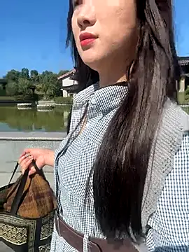 Snapshot of maomao_520 chatting on 11/21/25, 04:00 maomao 520 online show from 11/21/25, 04:00