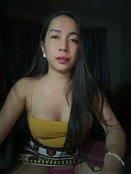 Snapshot of NicoleRoseTS chatting on 04/14/26, 03:29 NicoleRoseTS online show from 04/14/26, 03:29