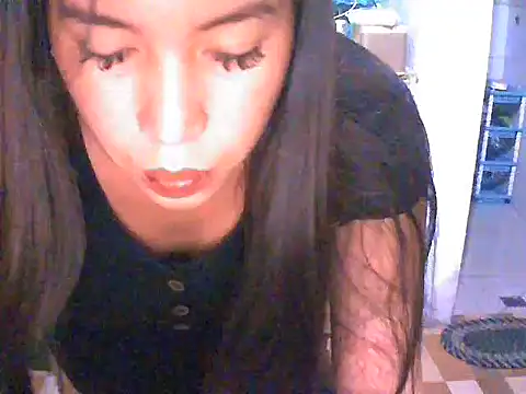 Snapshot of NicoleRoseTS chatting on 05/17/26, 02:13 NicoleRoseTS online show from 05/17/26, 02:13