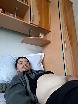 hugecock4u1990 online show from 11/16/25, 07:36