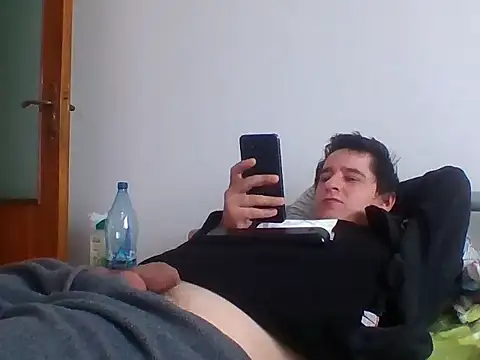 hugecock4u1990 online show from 11/28/25, 08:06