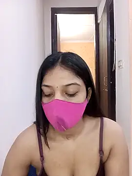 Cute Rakhi8 online show from 05/01/26, 05:12