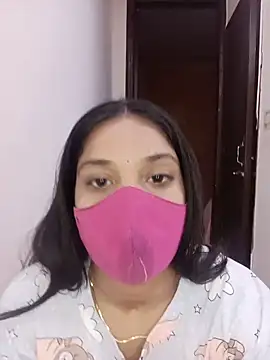 Cute Rakhi8 online show from 06/18/26, 09:36