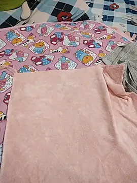 Yina219 online show from 10/05/25, 10:57