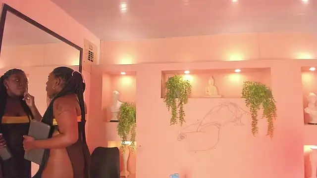 NanyMoreno online show from 09/19/25, 12:39