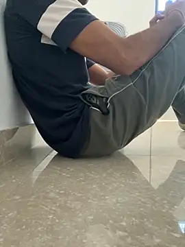 Snapshot of funny_sexxx chatting on 10/16/25, 09:21 funny sexxx online show from 10/16/25, 09:21